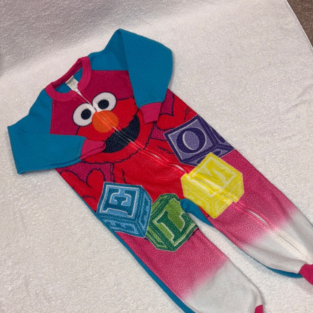 Vintage Sesame Street Elmo footless sleeper pajamas made in USA size 4t